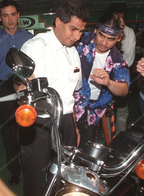 KL08-15_07_2000_AZIZ-AWIE_11012016