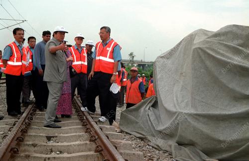 KL08-25_09_2000_LING_TINJAU_13012016