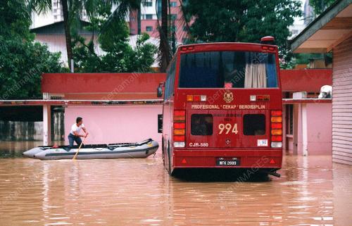 KL08-31_12_2000_BOMBA-BANJIR_15012016