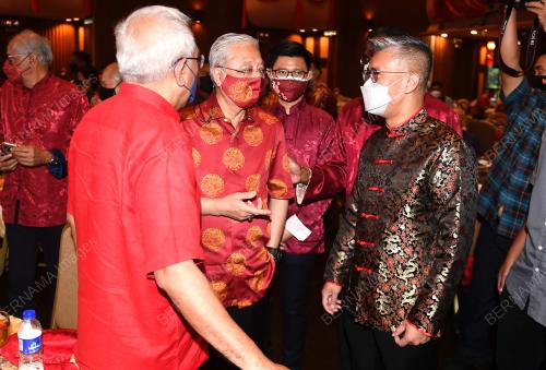 DATUK SERI ISMAIL SABRI YAAKOB