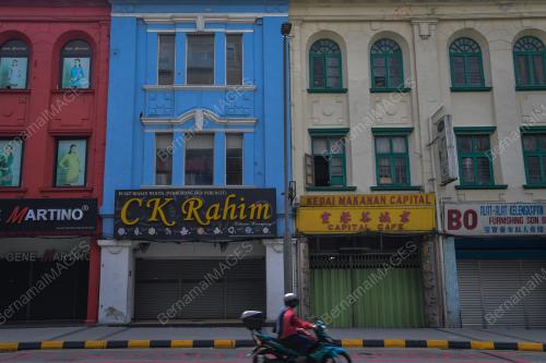 SEKATAN PERGERAKAN PENUH