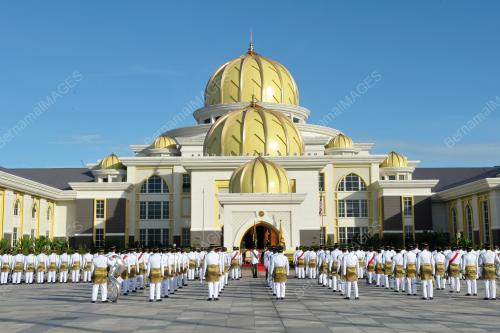 KL08_01062013_AGONG