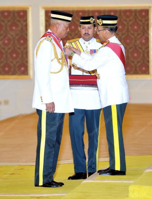 KL08_01102013_AGONG