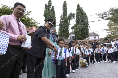 KL08_02012018_BACK_TO_SCHOOL