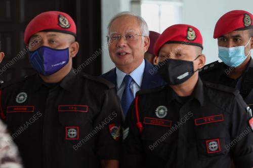 DATUK SERI NAJIB TUN RAZAK