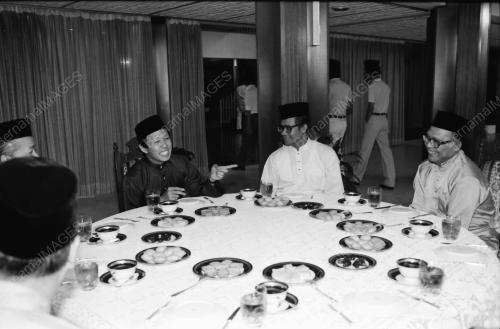 MUSA HITAM