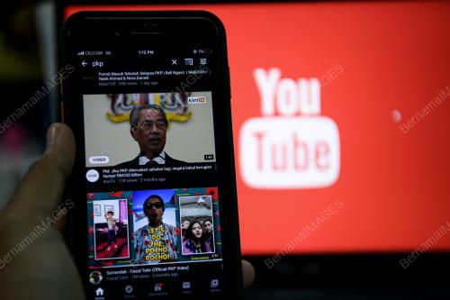 PLATFORM YOUTUBE