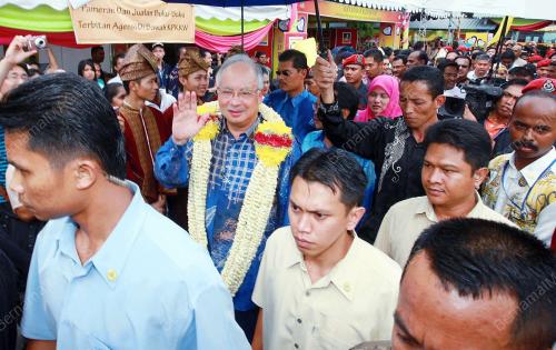 MOHD NAJIB TUN ABDUL RAZAK