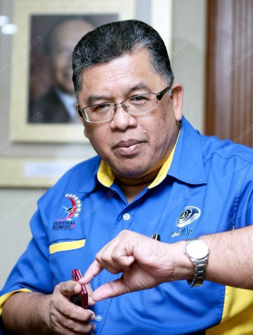 DATUK DR KAMARUDIN HUSSIN