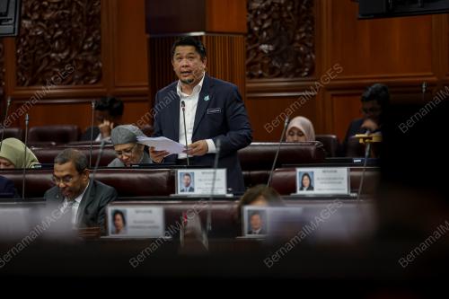 DATUK LUKANISMAN AWANG SAUNI