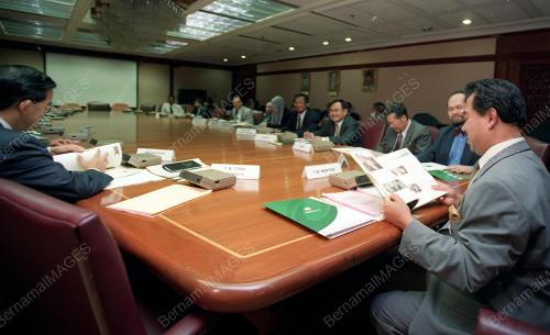 MUHYIDDIN YASSIN