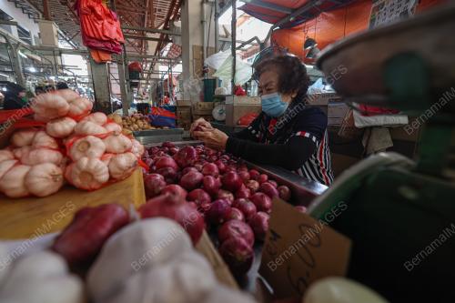 TINJAUAN HARGA BAWANG NAIK MENDADAK