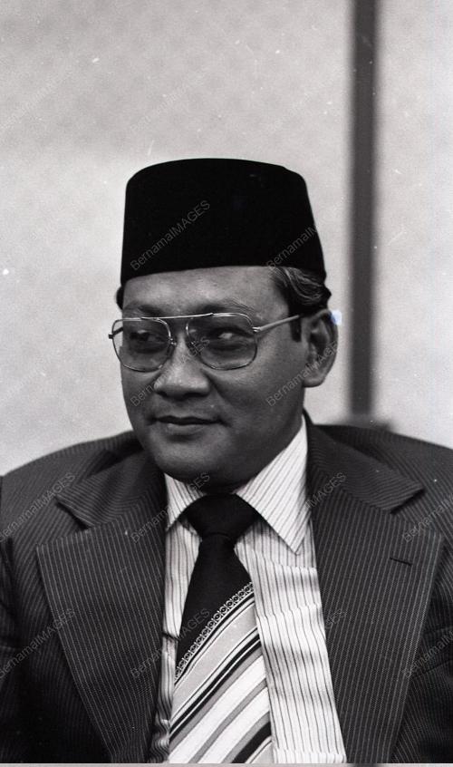 SETIAUSAHA PARLIMEN