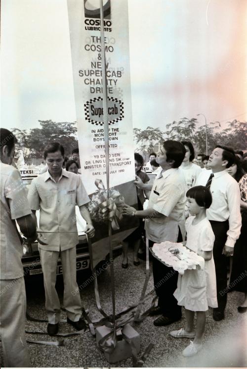 TAN SRI LING LIONG SIK