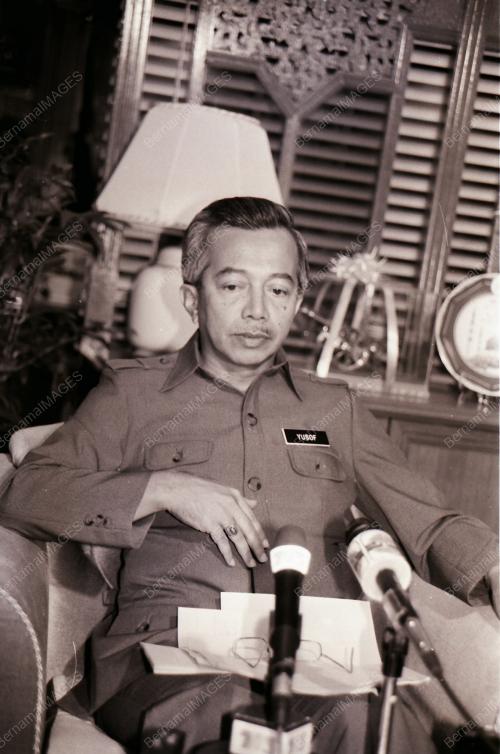 DATUK DR YUSUF NOOR