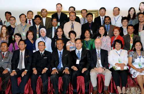 KL08_03072012_BERGAMBAR