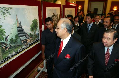 MOHD NAJIB TUN ABDUL RAZAK