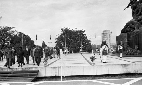 KL08_04022015_TUGU_PERINGATAN