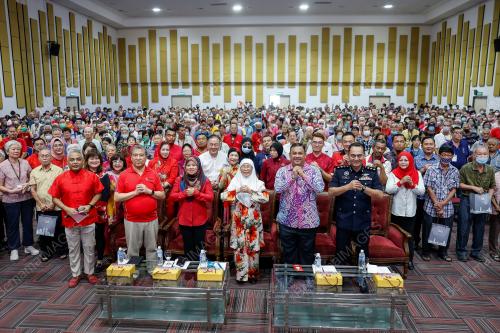 DATUK SERI DR WAN AZIZAH WAN ISMAIL