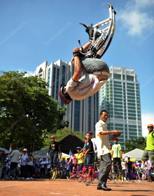 KL08_04032012_FUN_RIDE