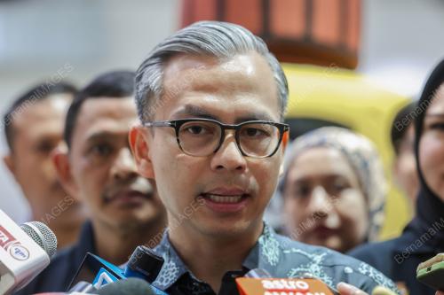 DATUK FAHMI FADZIL