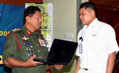ABDUL AZIZ ZAINAL