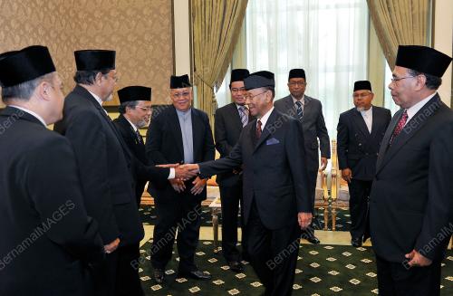 KL08_04072012_AGONG