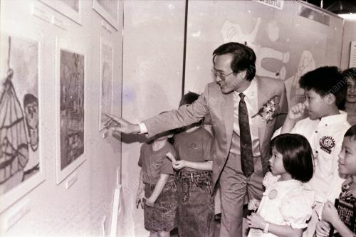 DR LEO MICHAEL TOYAD (TIMB MENTERI PENDIDIKAN)