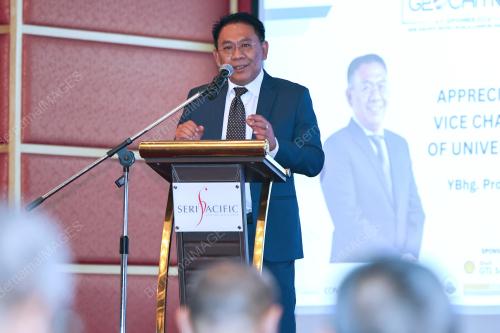 DATUK SERI AHMAD MASLAN
