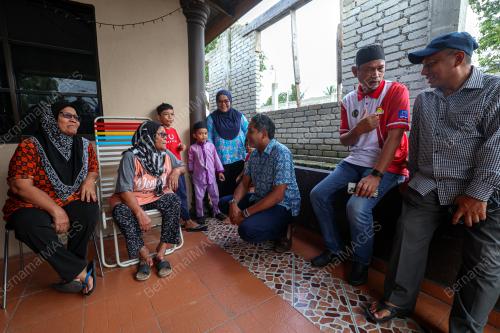 KHAIRY JAMALUDDIN