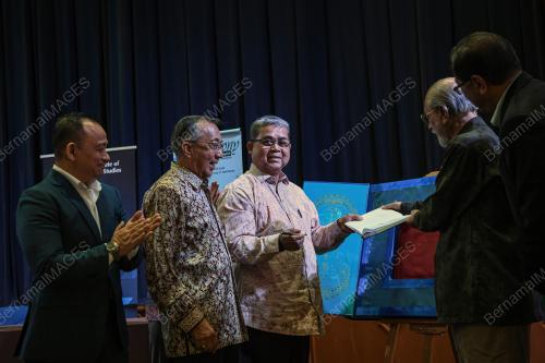 DATUK AARON AGO DAGANG