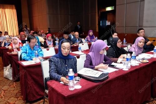 KL08_05042018_FORUM