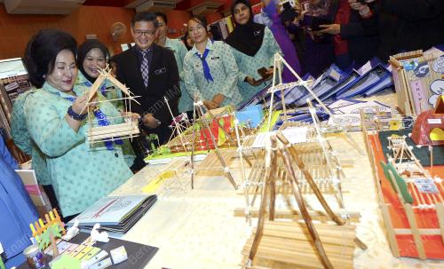 KL08_05052014_PANDU_PUTERI