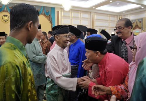 KL08_05062016_AGONG