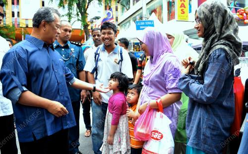 KL08_05082012_BAZAR