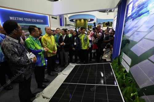 DATUK SERI FADILLAH YUSOF