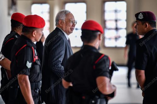 DATUK SERI NAJIB TUN RAZAK