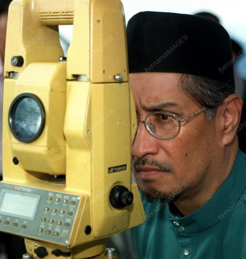 HASHYIM YAHYA