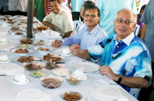 MOHD NAJIB TUN ABDUL RAZAK