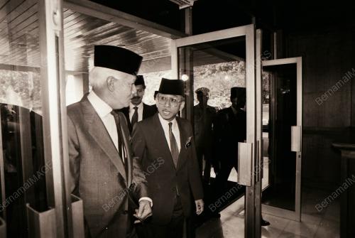 YANG DI-PERTUAN AGONG