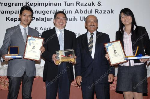 MOHAMED NAZIM TUN ABDUL RAZAK