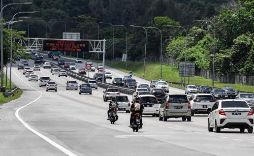 TINJAUAN ALIRAN TRAFIK IBU KOTA