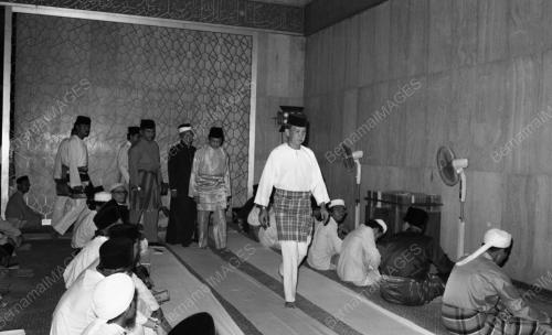 AGONG BERBUKA PUASA