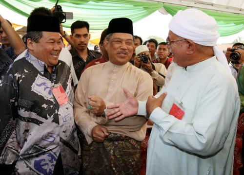 PILIHAN RAYA KECIL DUN MANIK URAI