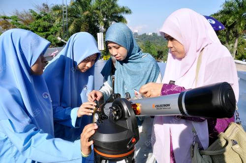 KL08_07022013_PLANETARIUM