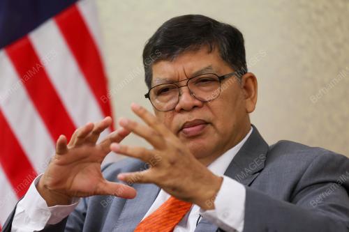 DATUK JOHARI ABDUL