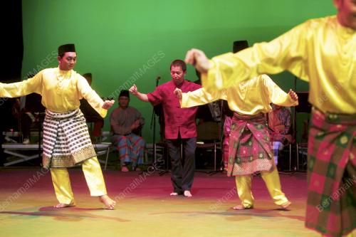 MAIN ZAPIN