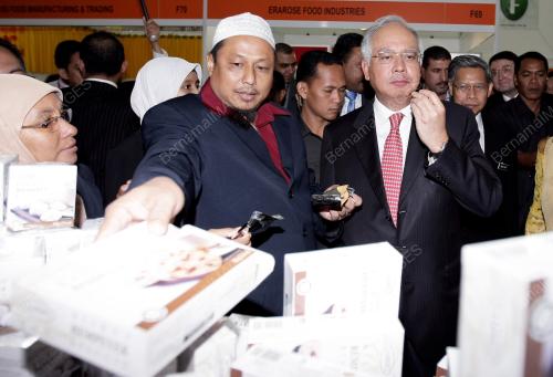 MOHD NAJIB TUN ABDUL RAZAK