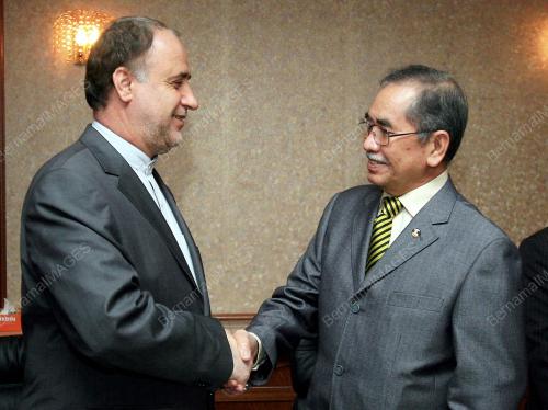 WAN JUNAIDI TUANKU JAAFAR