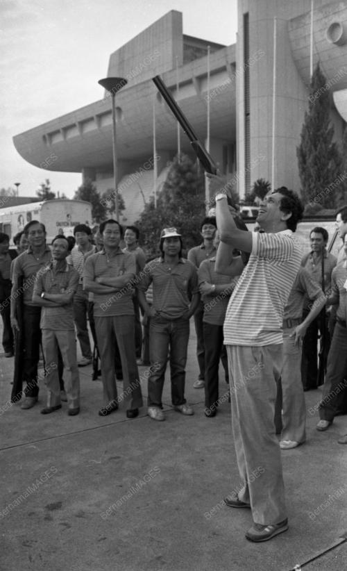 KL08_07092015_TEMBAK_GAGAK